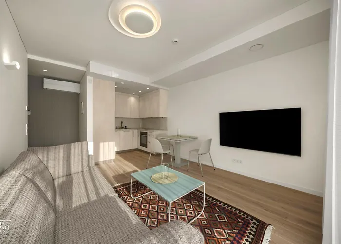 Apartman Bright 2br With Private Ev Parking, Workspace, Ac Kaunas